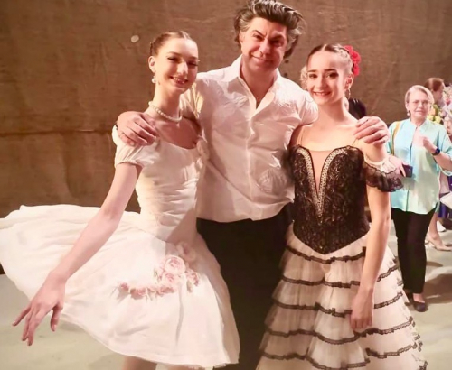 RMB students Maya Ciobota and Veselina Ilieva with Nikolay Tsiskaridze